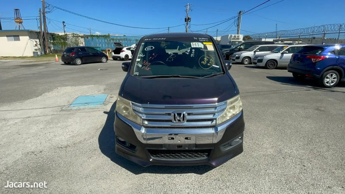 2014 HONDA Stepwgn