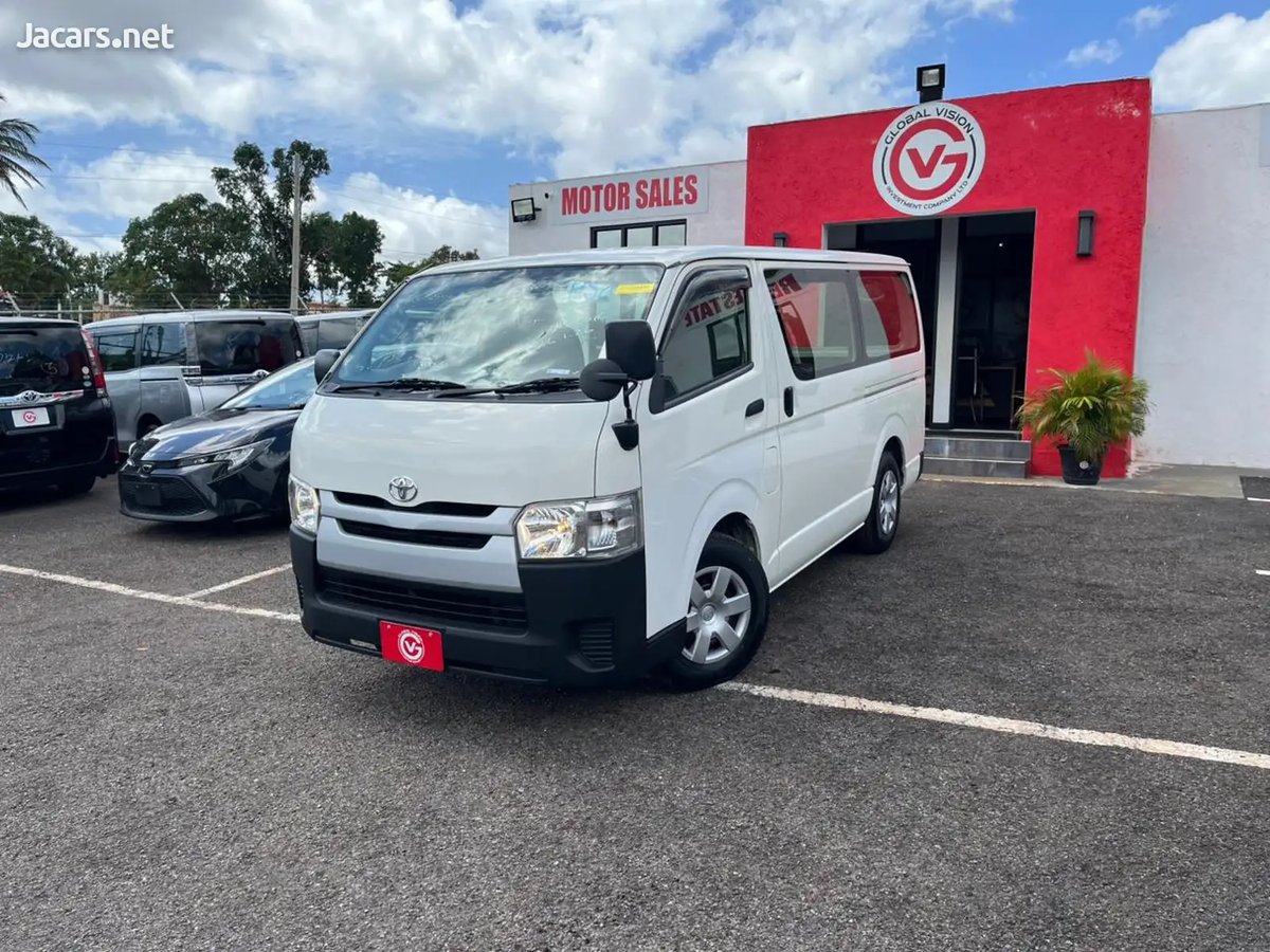 2015 TOYOTA Hiace