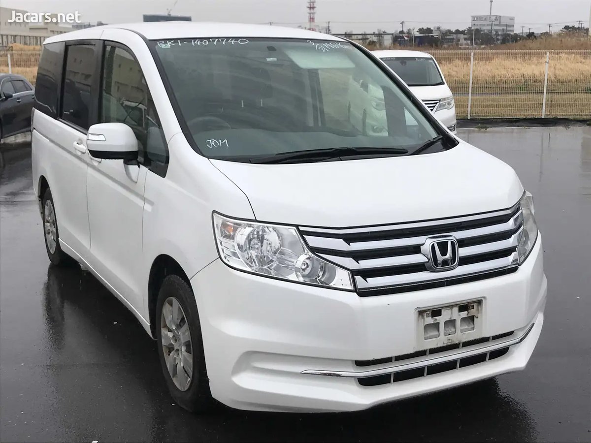 2014 HONDA Stepwgn