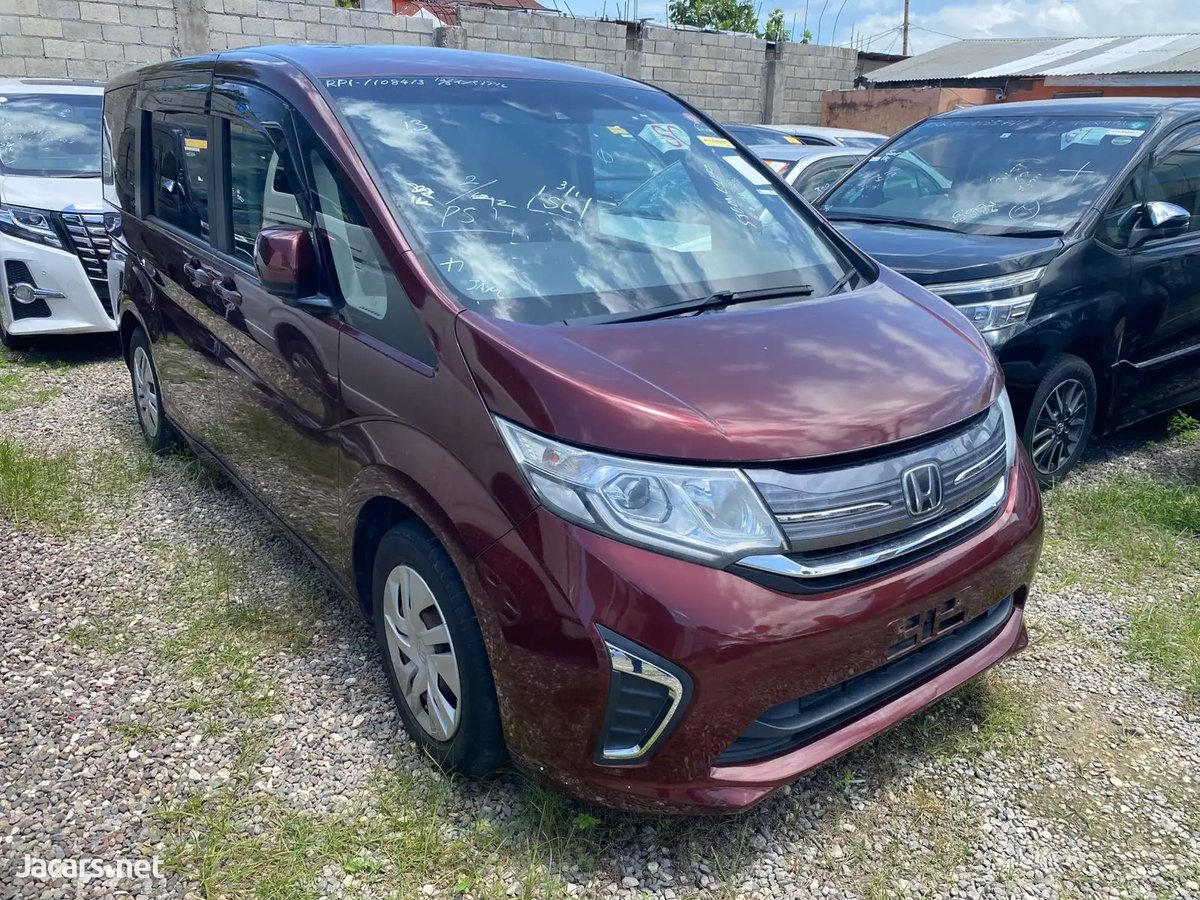 2017 HONDA Stepwgn