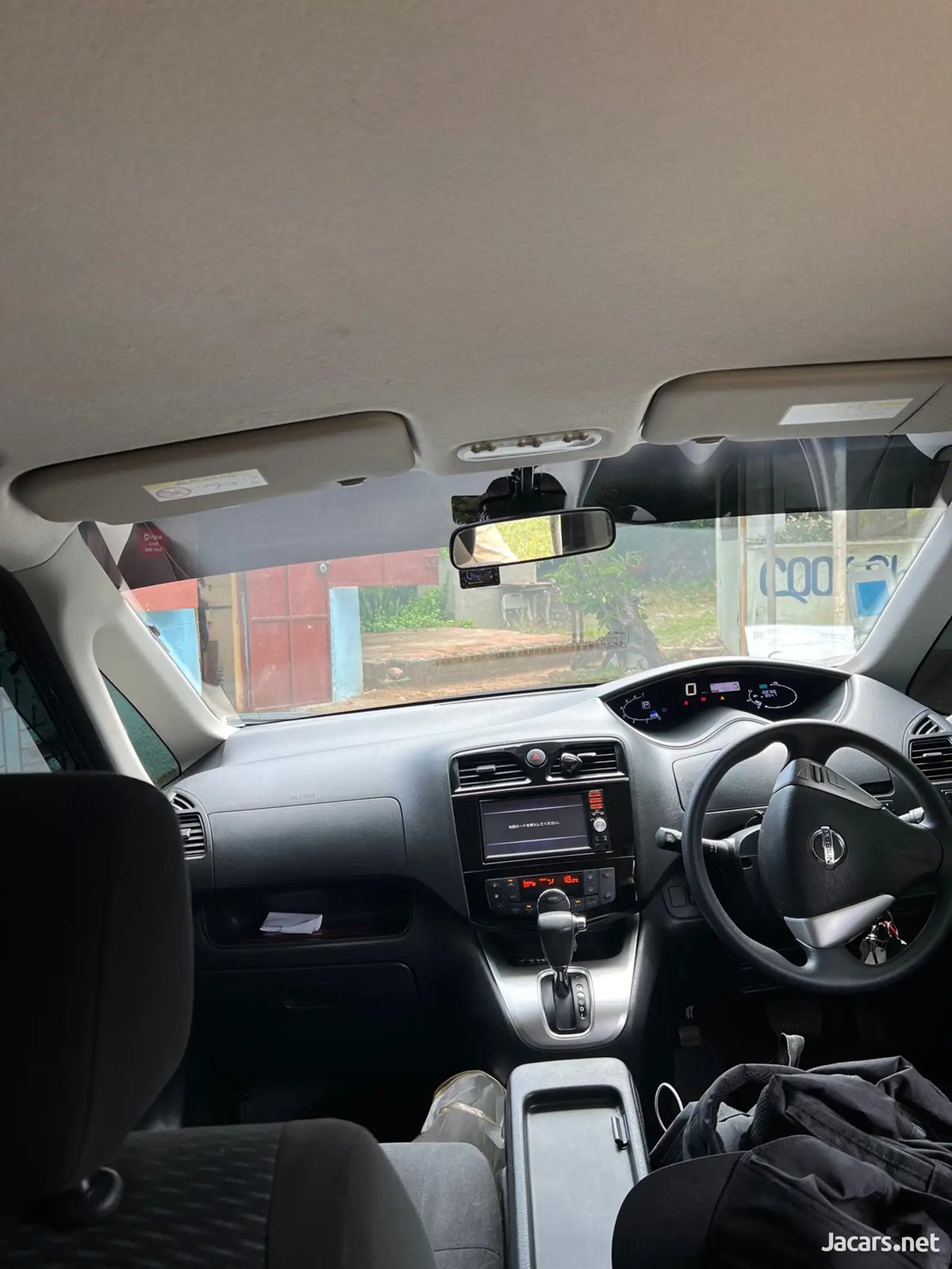 NISSAN serena