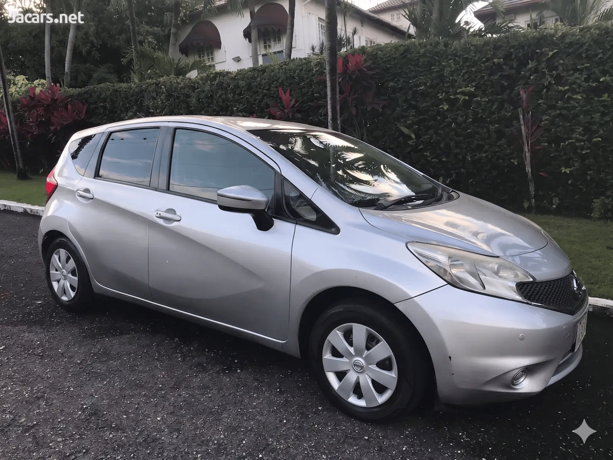 2016 NISSAN Note
