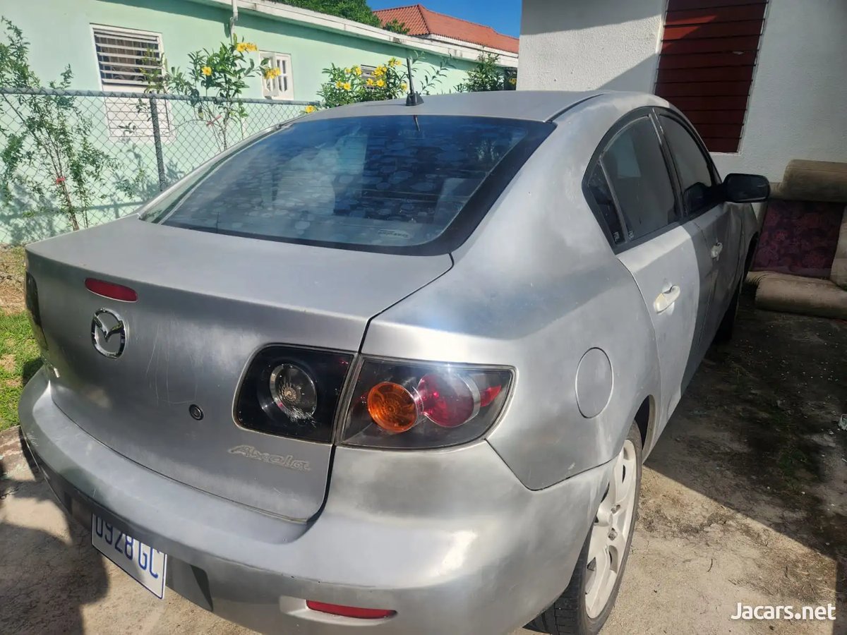 2005 MAZDA Axela