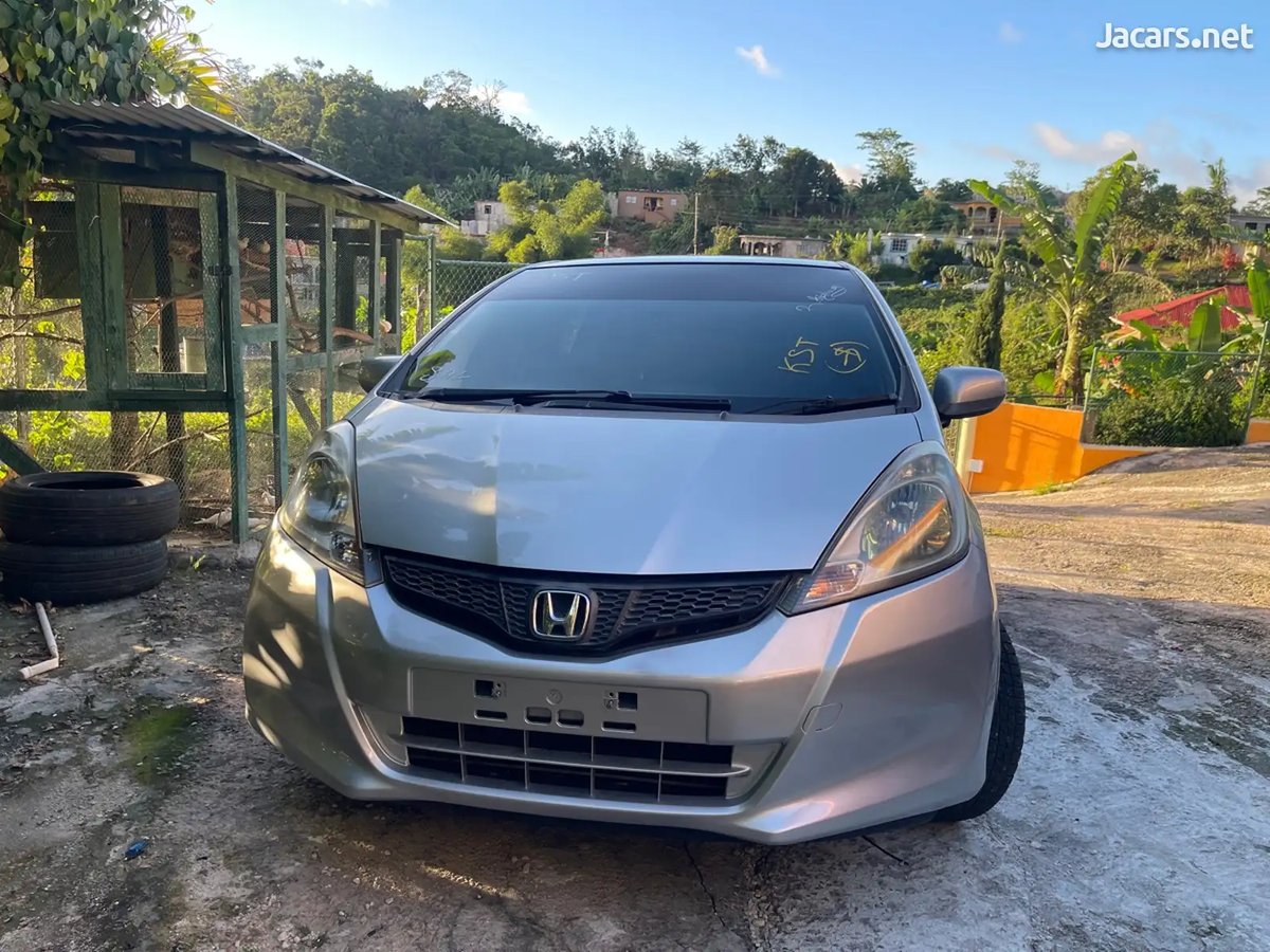 2012 HONDA Fit