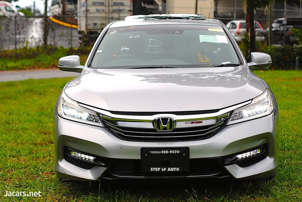 2018 HONDA Accord