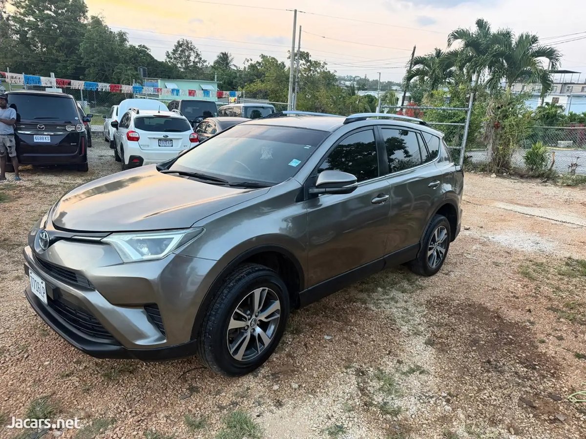 2017 TOYOTA RAV4