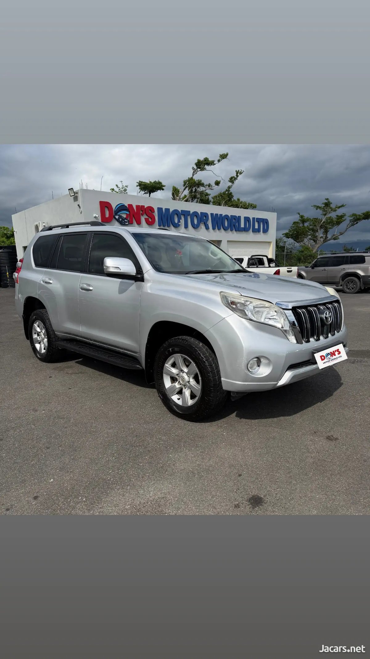 2015 TOYOTA Land