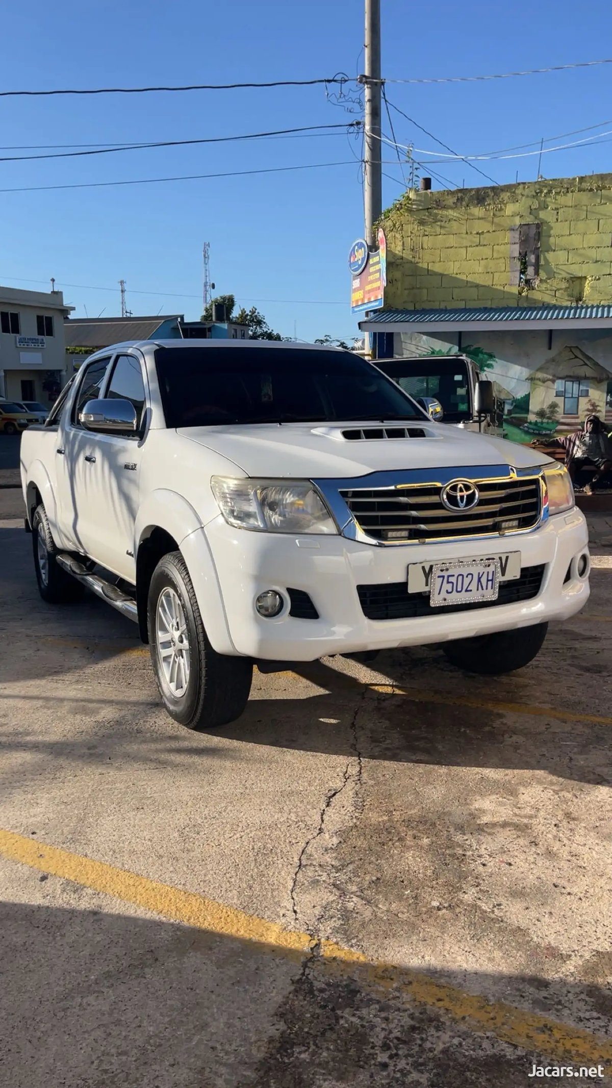 2014 TOYOTA Hilux