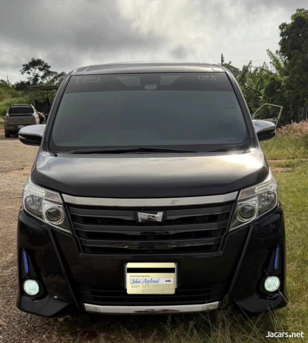 2016 TOYOTA Noah