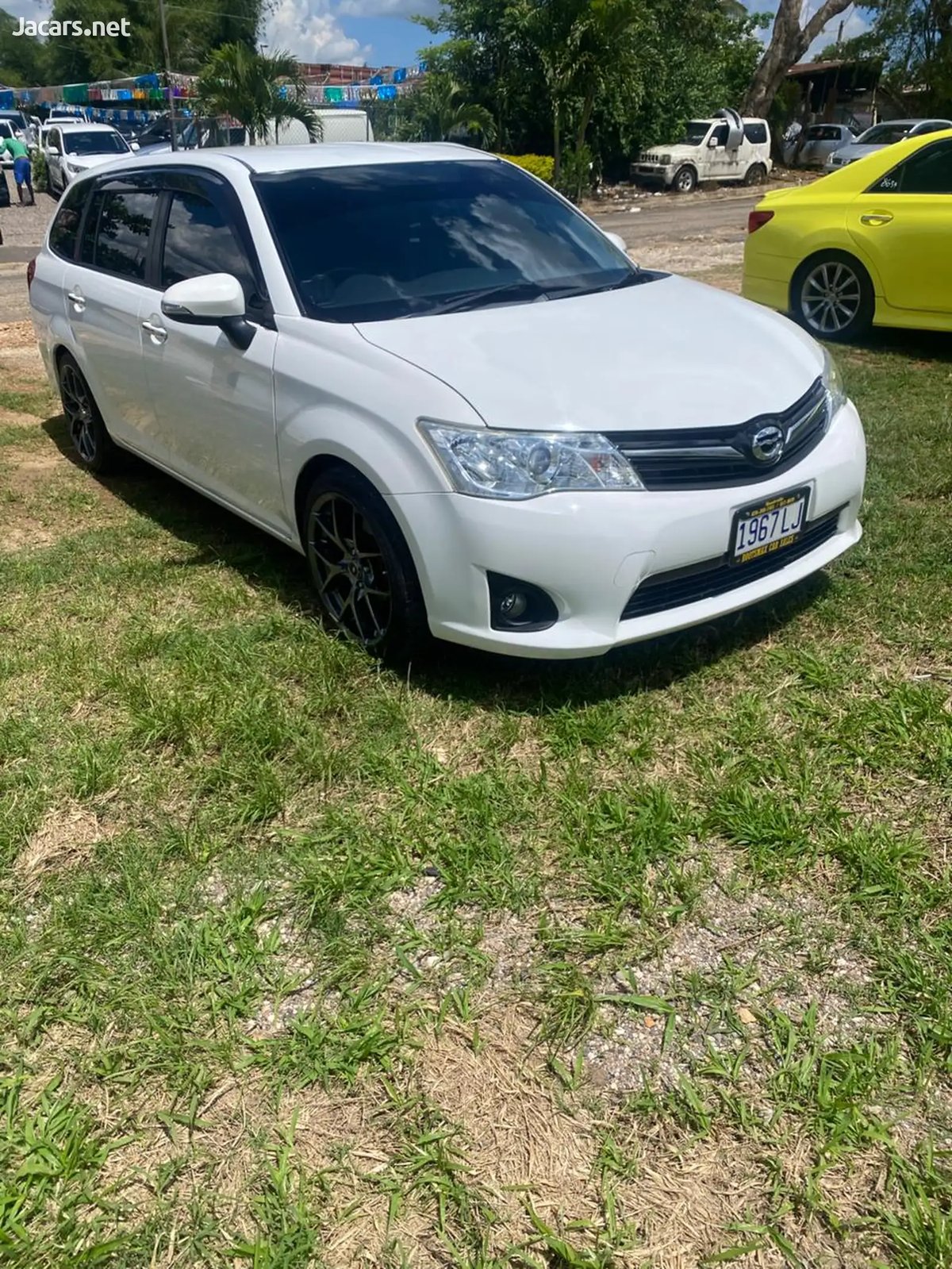 2015 TOYOTA Fielder