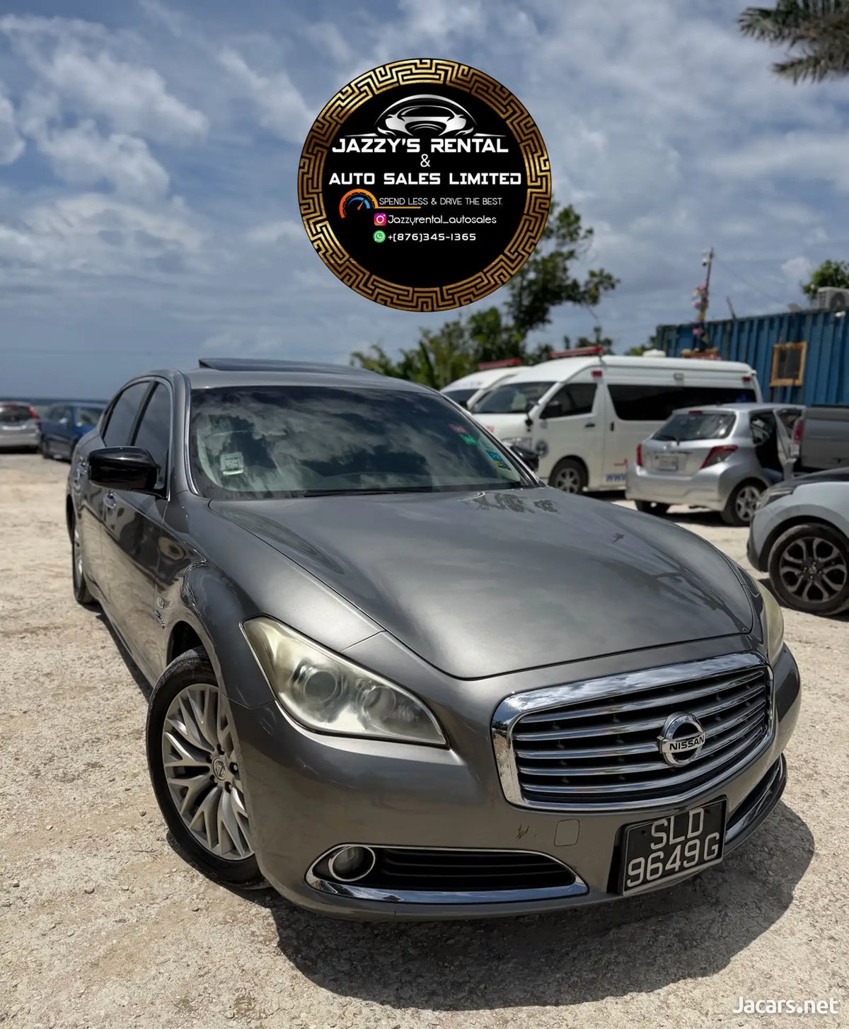 2012 NISSAN Fuga