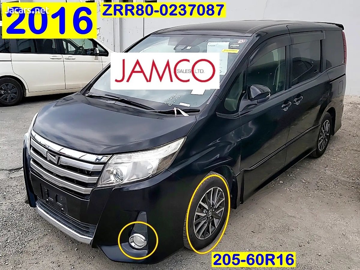 2016 TOYOTA Noah