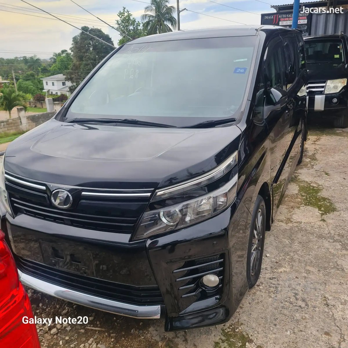 2014 TOYOTA Voxy