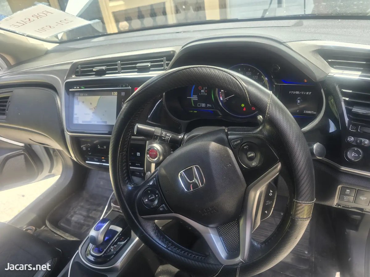 2016 HONDA Grace