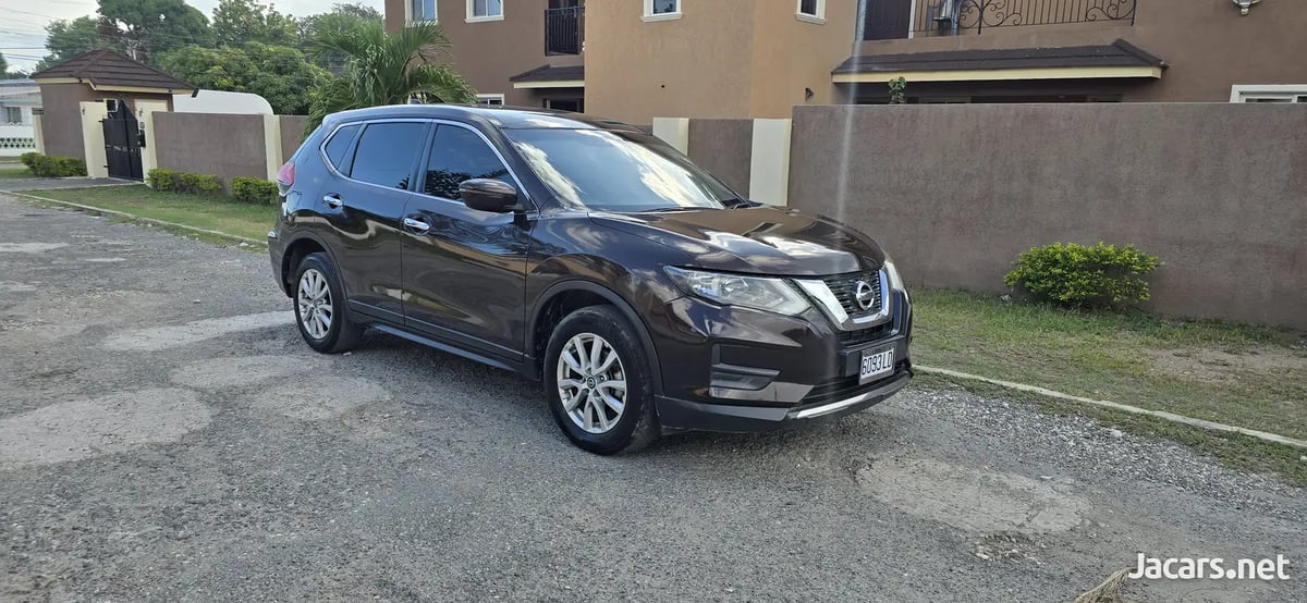 2020 NISSAN X-Trail