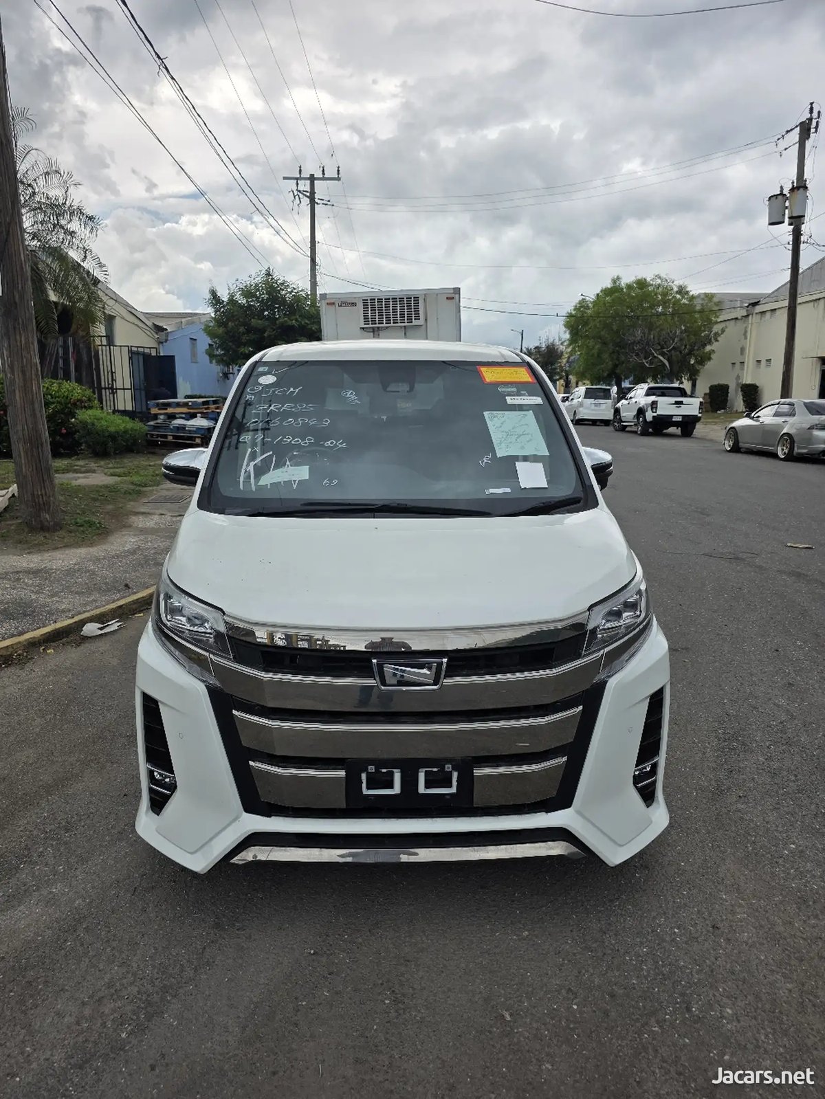 2021 TOYOTA Noah