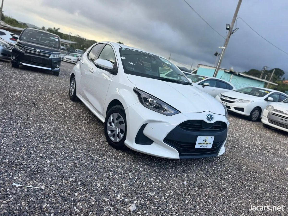 2020 TOYOTA Yaris