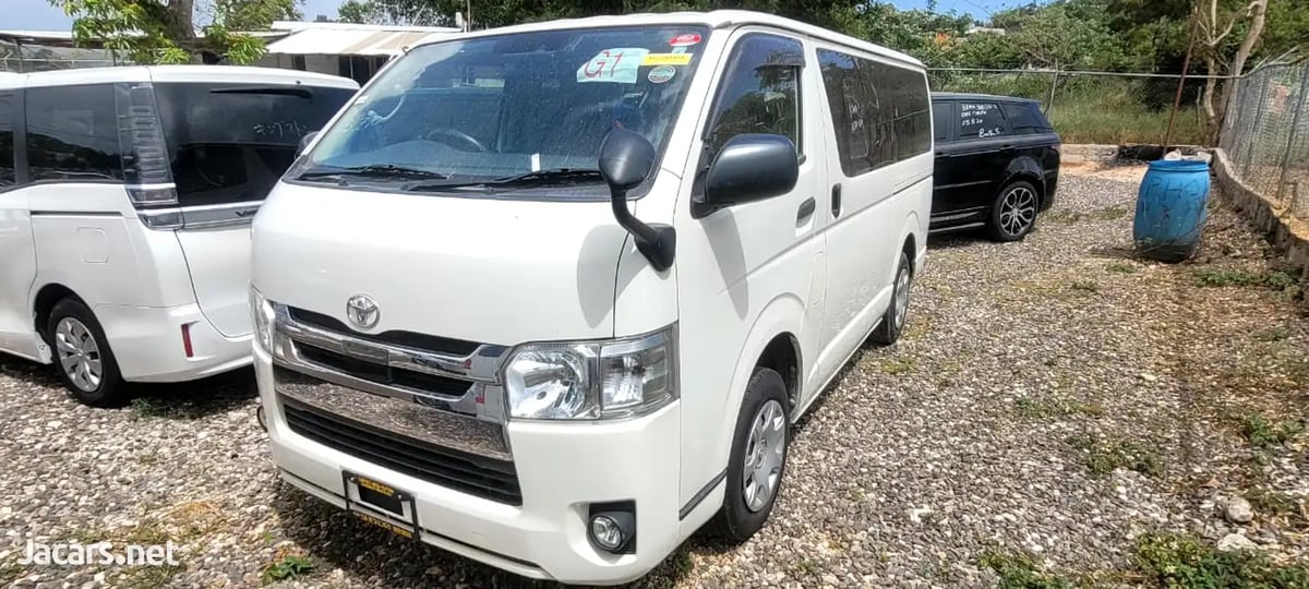 2019 TOYOTA Hiace