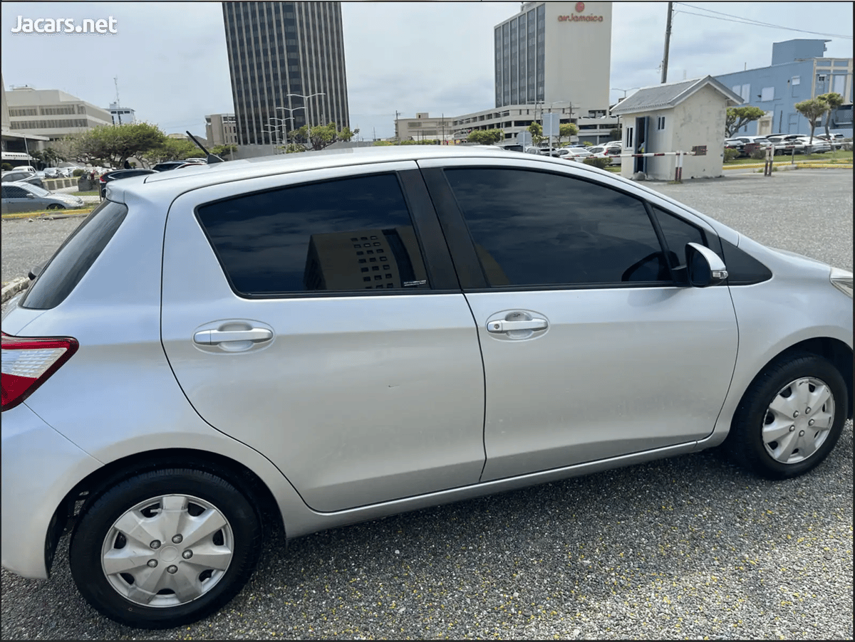 2019 TOYOTA Vitz
