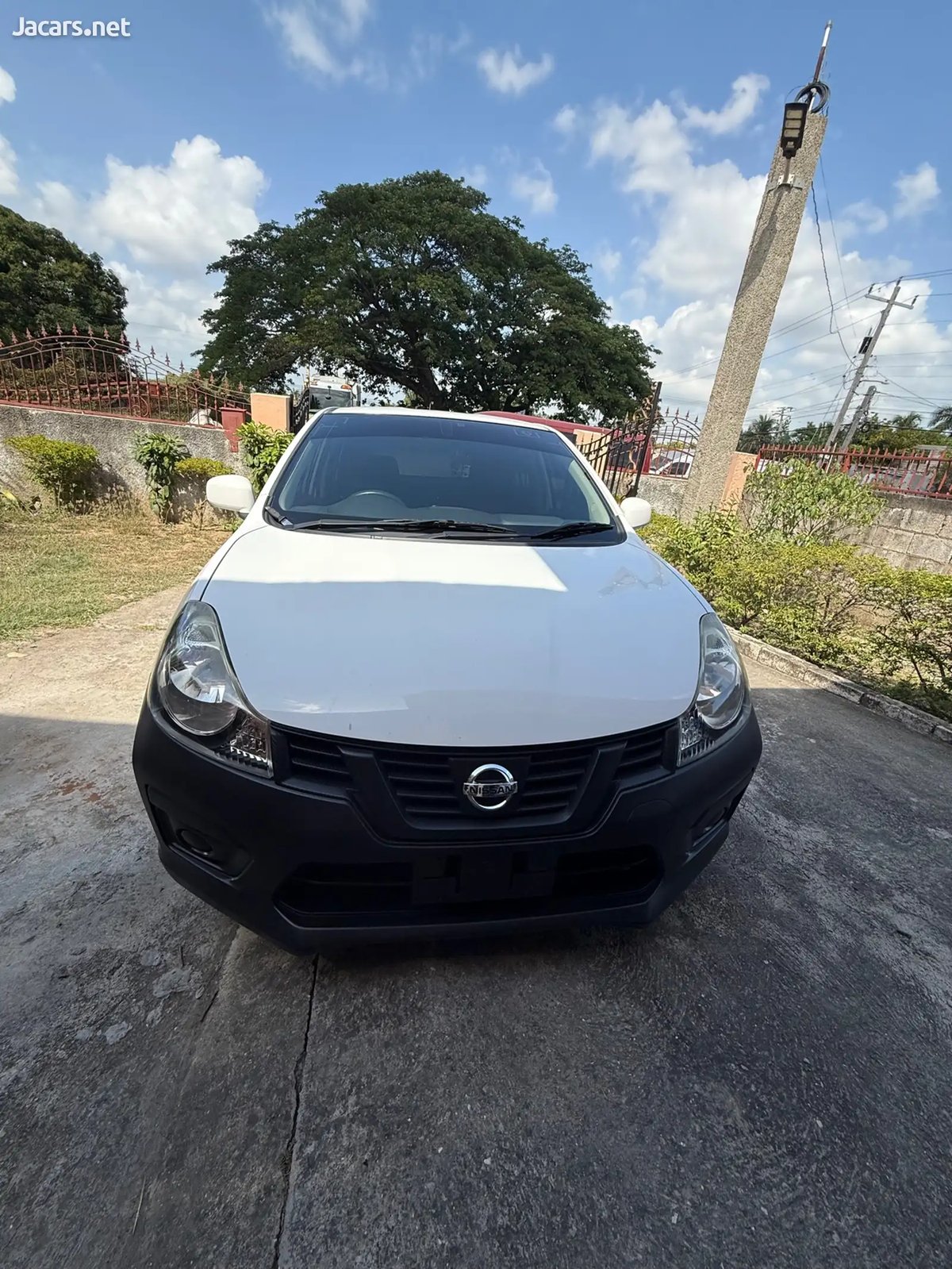 2020 NISSAN AD