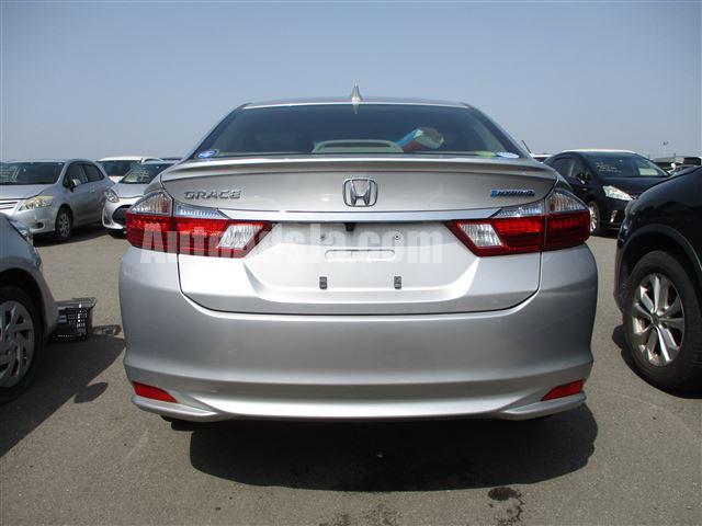 2018 HONDA GRACE