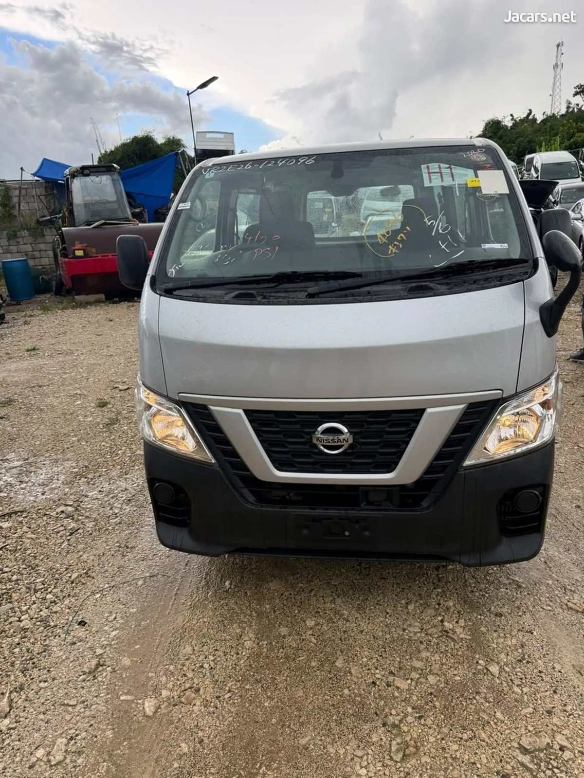 2020 NISSAN Caravan