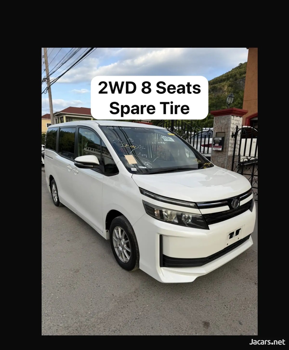 2016 TOYOTA Voxy