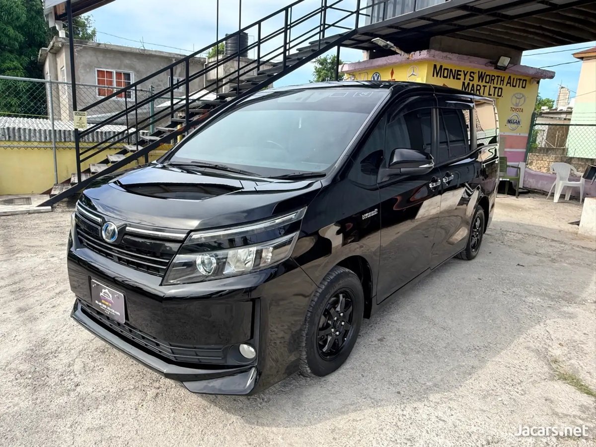 2015 TOYOTA Voxy