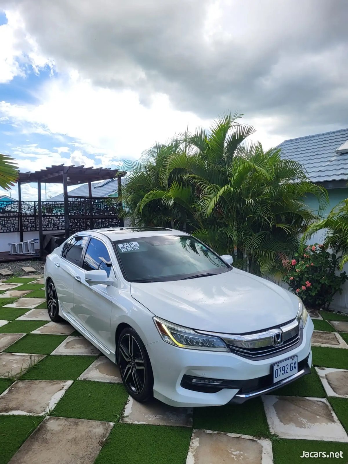 2017 HONDA Accord