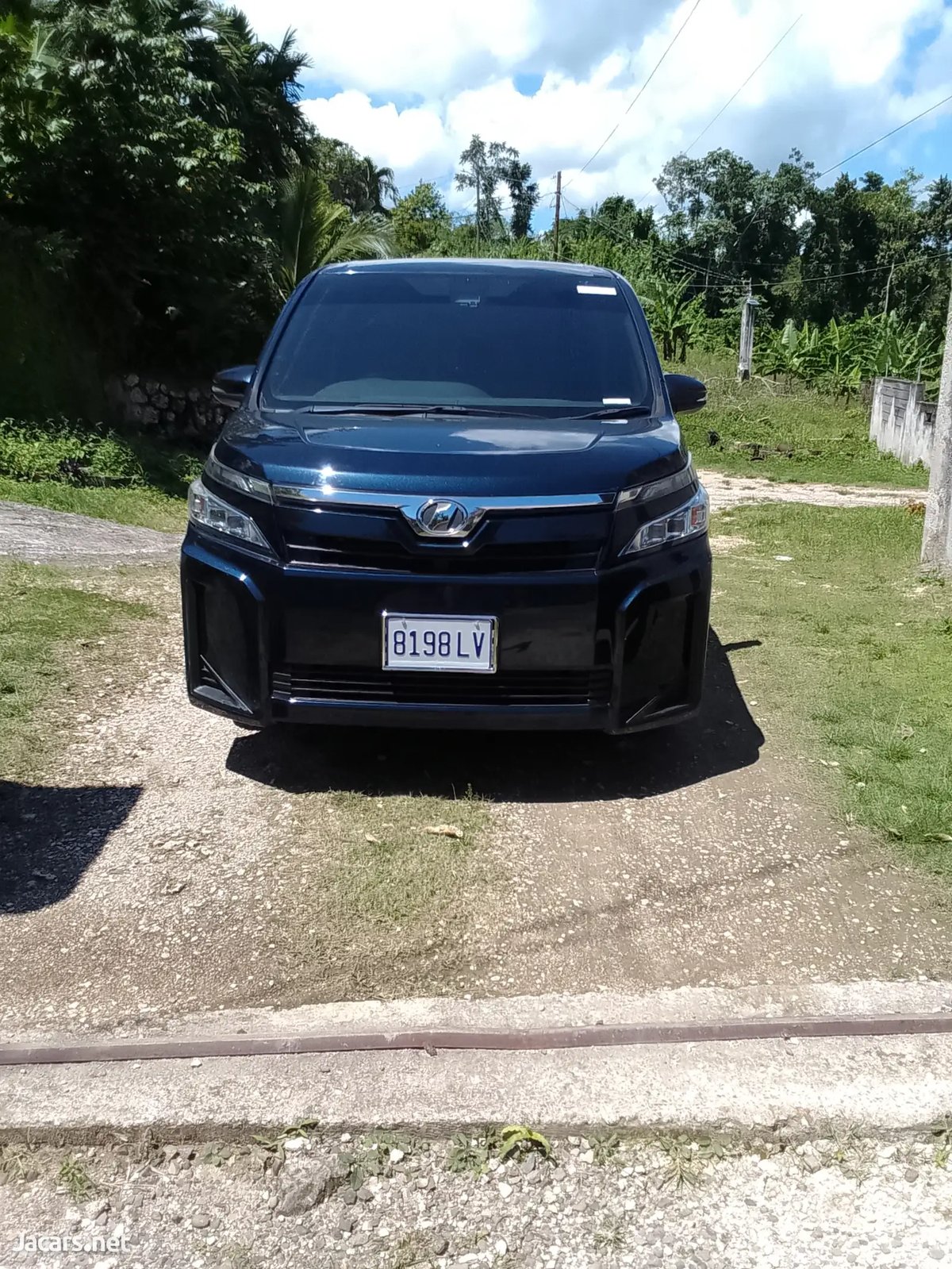 2019 TOYOTA Voxy