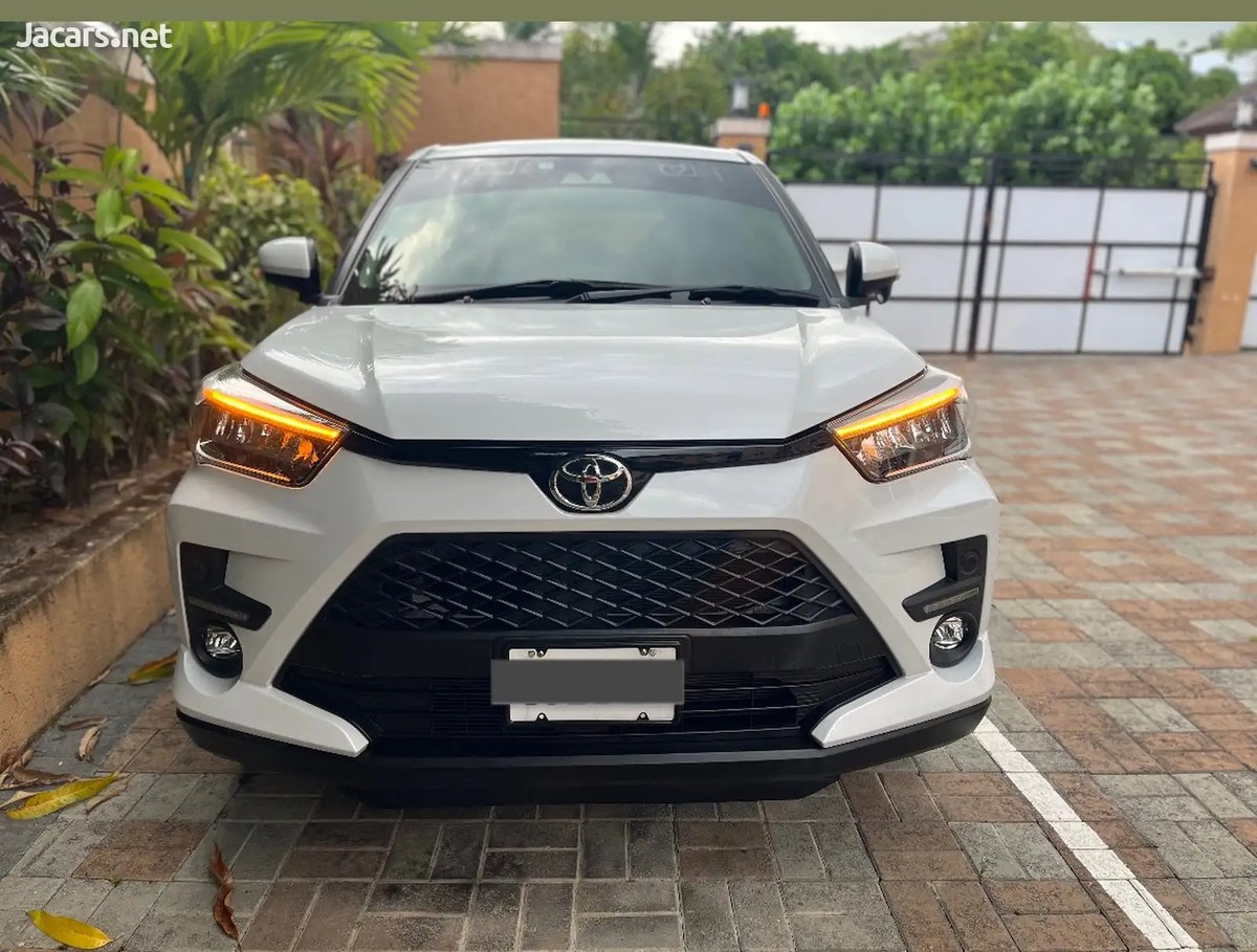 2022 TOYOTA Raize