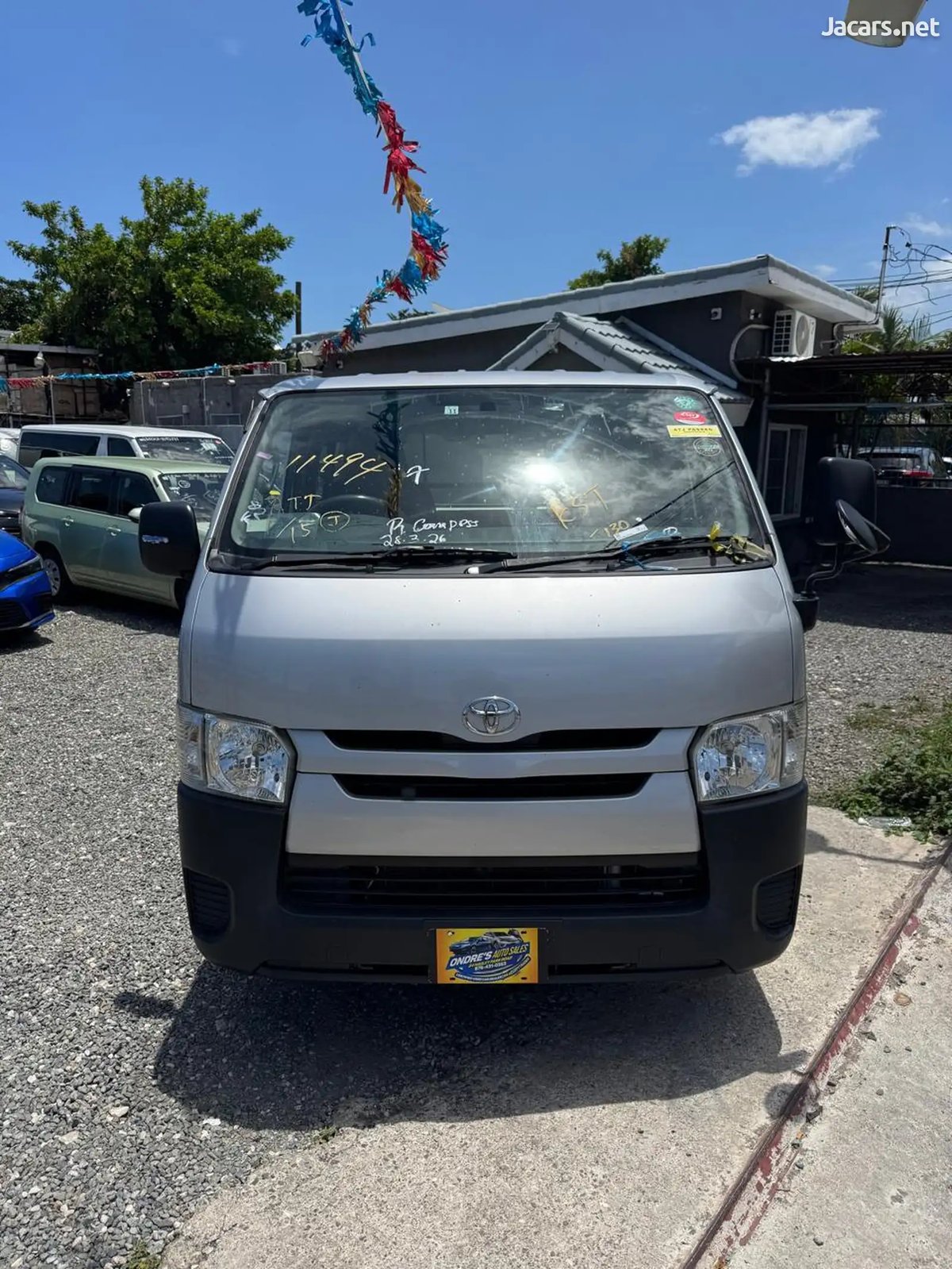 2016 TOYOTA Hiace