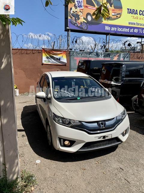 2015 HONDA FIT