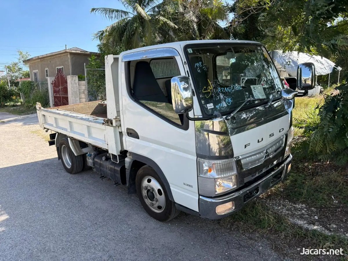 2016 MITSUBISHI FUSO