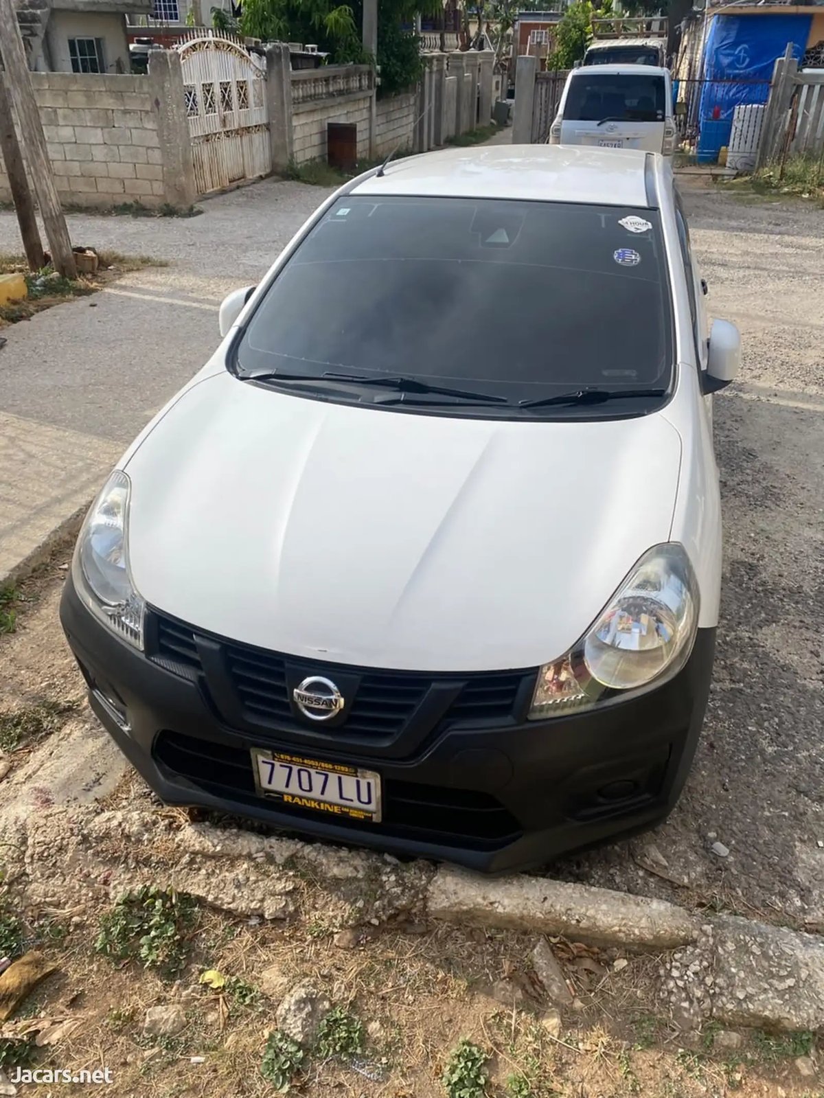 2020 NISSAN AD