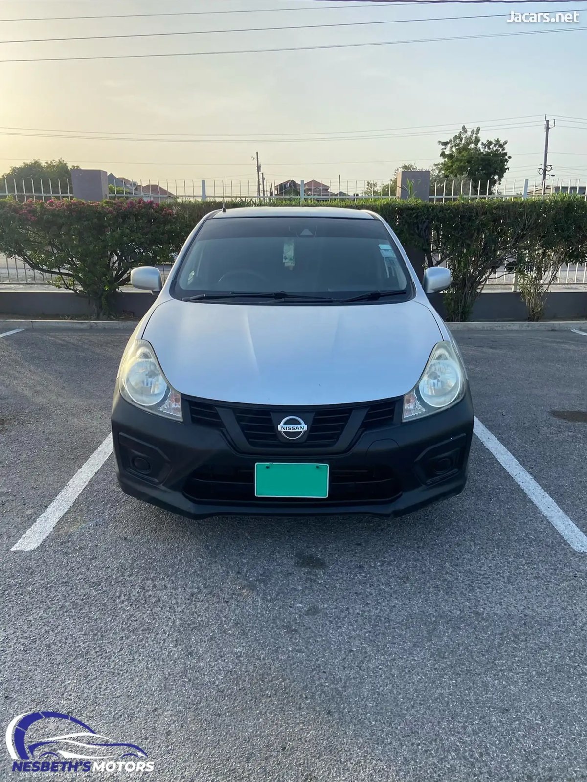 2017 NISSAN AD
