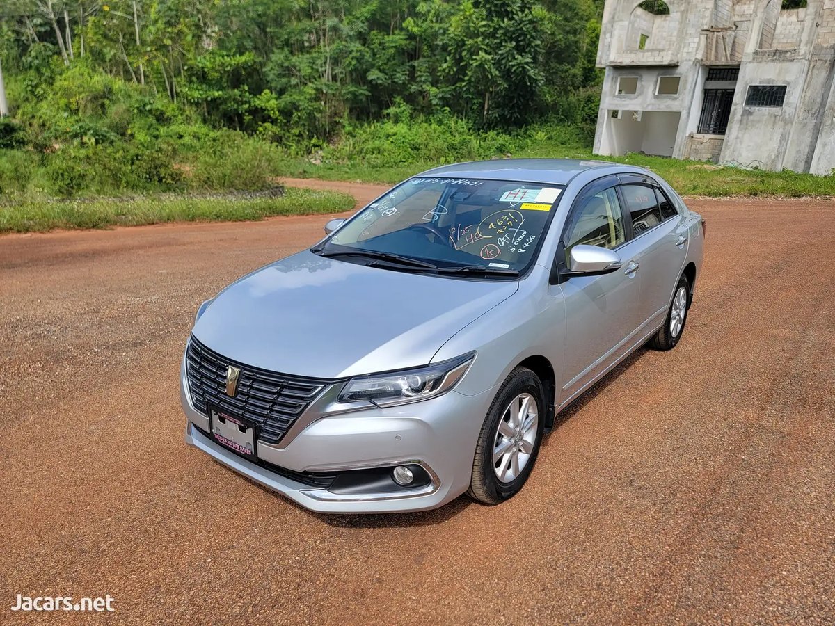 TOYOTA Premio