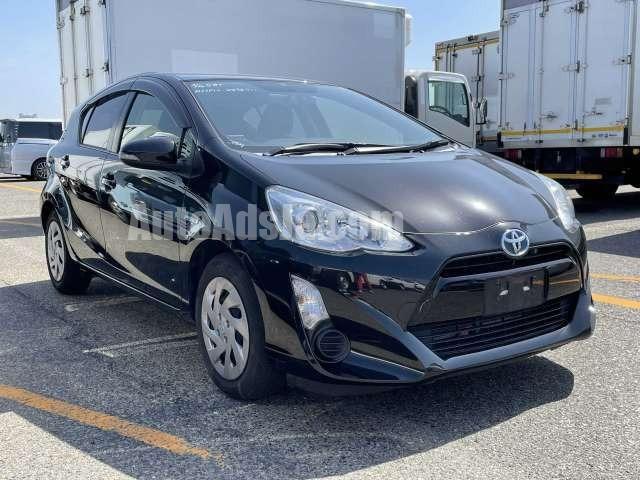 2019 TOYOTA AQUA