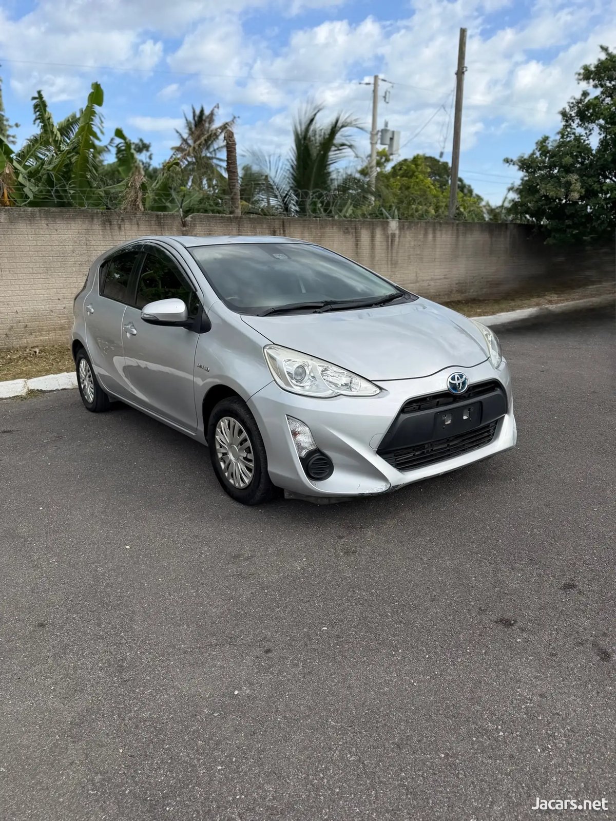 2017 TOYOTA Aqua