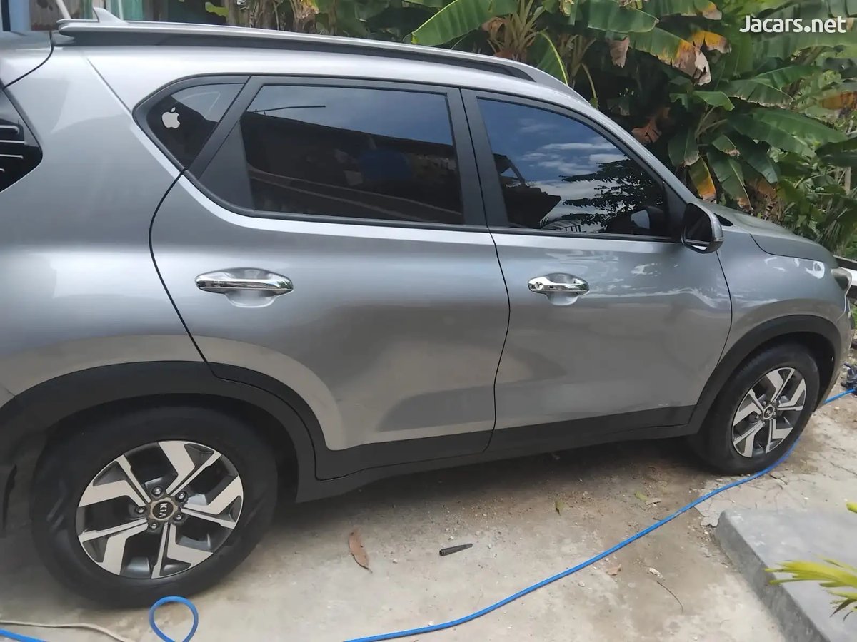 2022 KIA Sonet