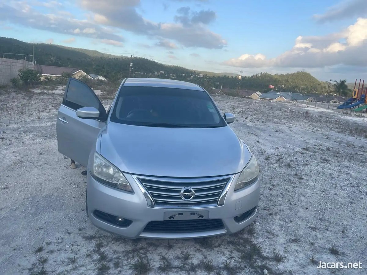2013 NISSAN Sylphy