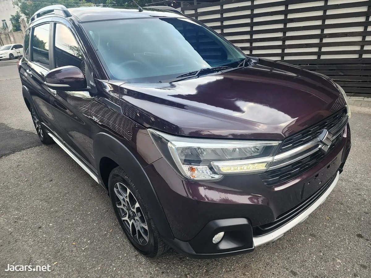2021 SUZUKI XL-7