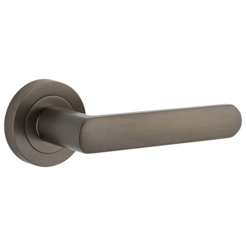 Iver Osaka Lever on Round Concealed Rose