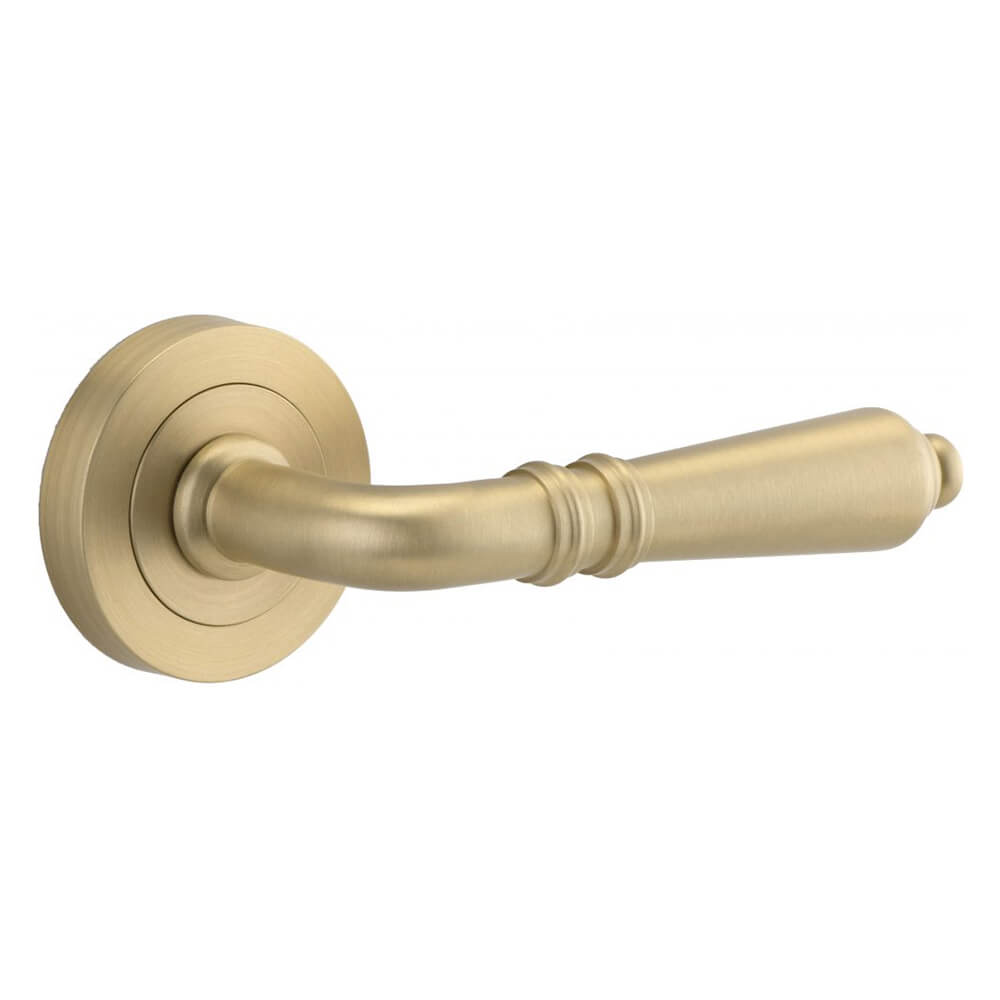 Iver Sarlat Lever on Round Rose