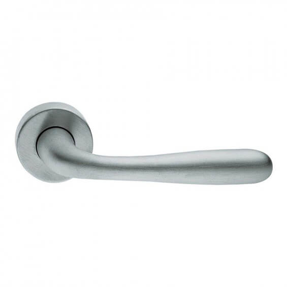 Rubino Lever On Round Rose
