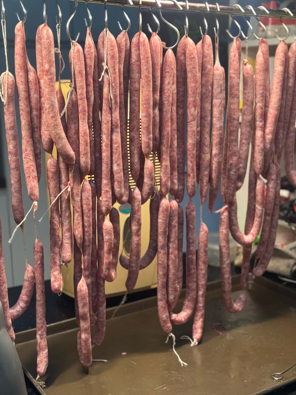 風乾中的獵人香腸