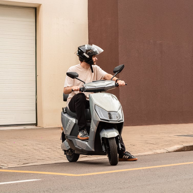 Scooter Bicicleta Eletrica Super Wx-05 Wehawk 1000w Bat 60v 20ah 2 Lugares Cinza