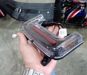 Lanterna Traseira C/ Seta Para Scooter Eletrica Rz02/Wx02
