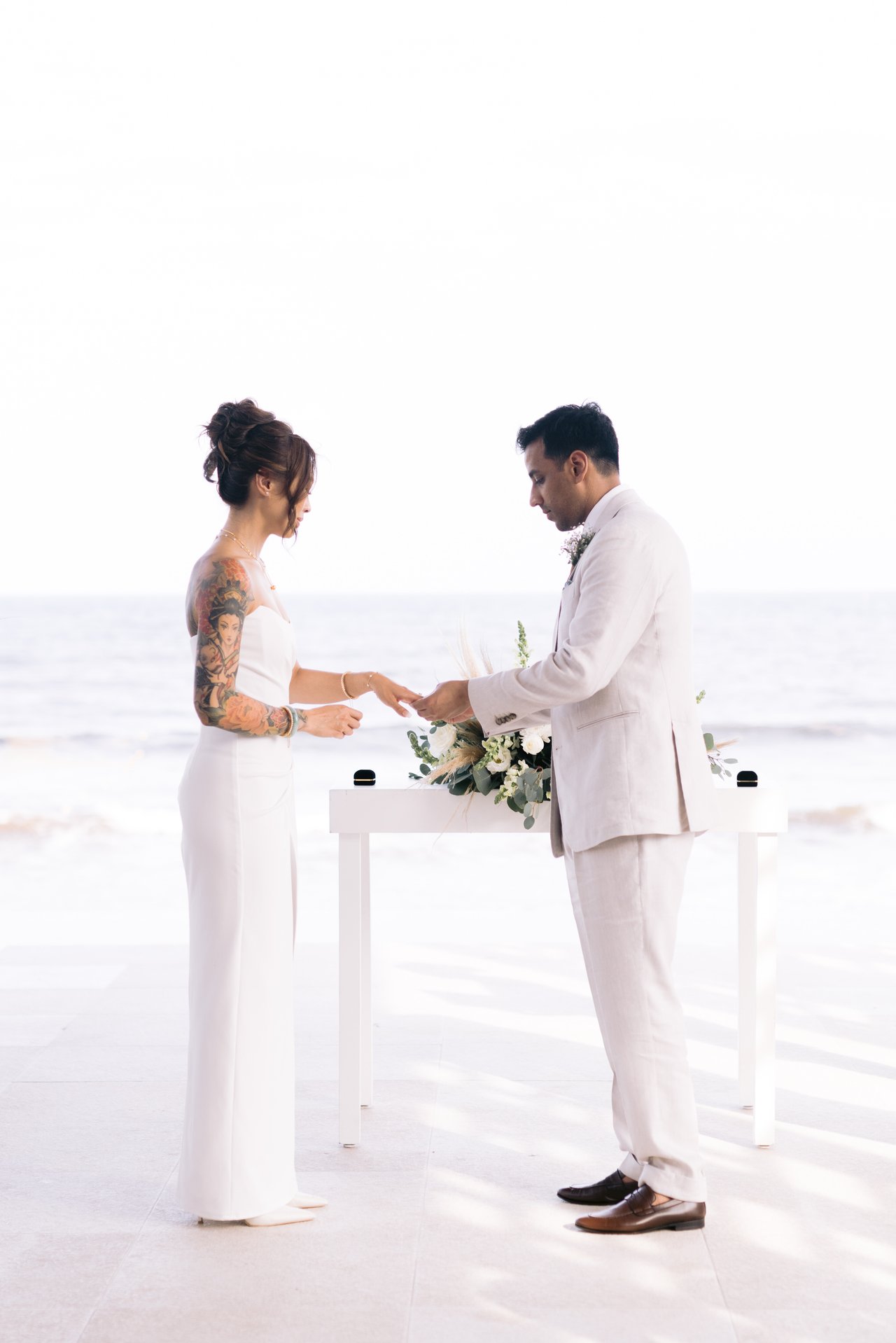 The ring exchange by the ocean
