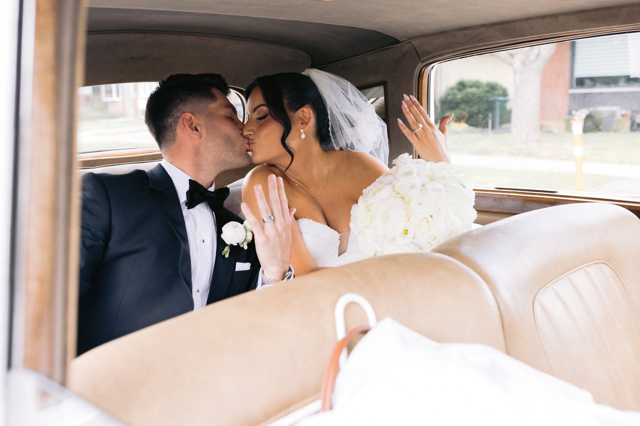 A kiss in the old Rolls